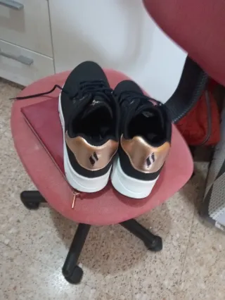 Deportivas Skechers Negras