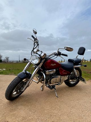 Hyosung Aquila GV250 • 2.700KM • IMPECABLE NUEVA.