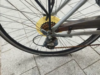 Bicicleta Decathlon Híbrida Gris Hoprider 300