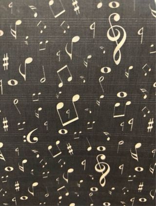 Silla de oficina con funda musical