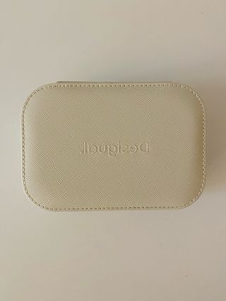 Joyero Desigual Beige y Blanco