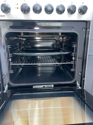 Horno Zanussi con vitrocerámica