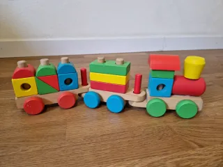 Tren de madera para niños