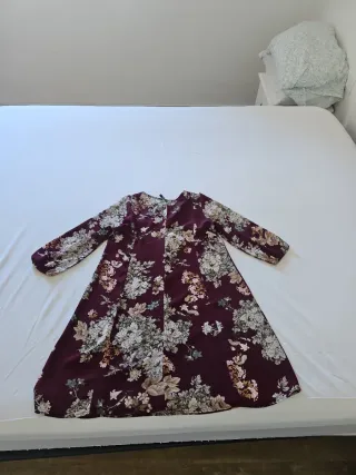 Vestido floral morado manga larga