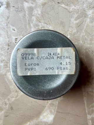 Vela en caja metálica años 90