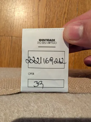 Alfombra beige sin estrenar hecha en Holanda