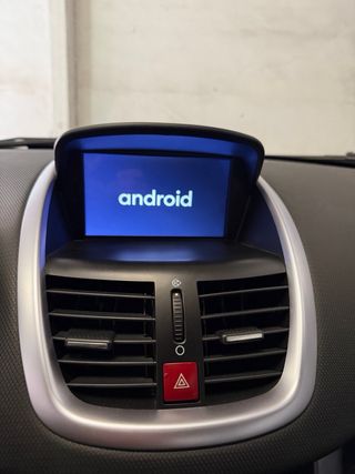 Peugeot 207 Cabrio. Pegatina C. 77.000 kms.