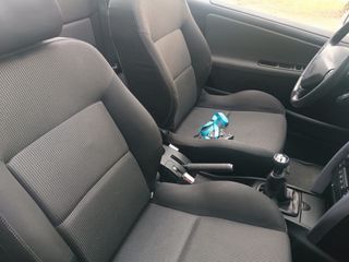 Peugeot 207 Cabrio. Pegatina C. 77.000 kms.