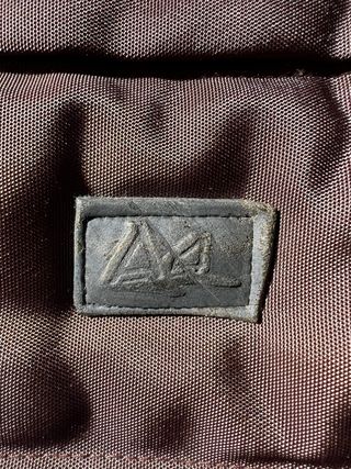 Maletín marrón acolchado