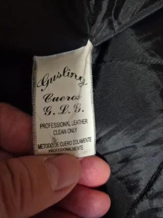 Chaqueta de cuero negra