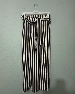 Pantalón ancho rayas blanco y negro
