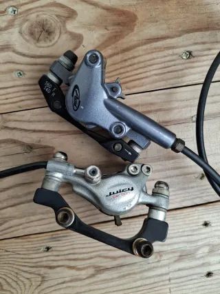 Frenos AVID Juicy Carbon + Discos y tuercas