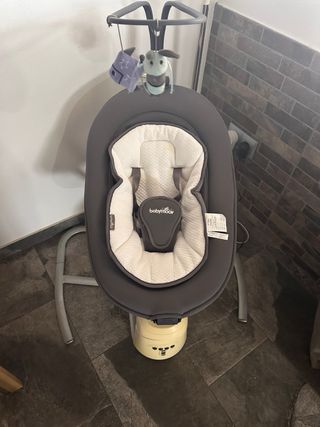 Mecedora eléctrica Babymoov en funcionamiento