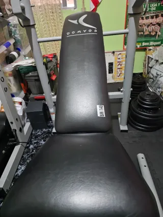 Banco de pesas DOMYOS BM 140