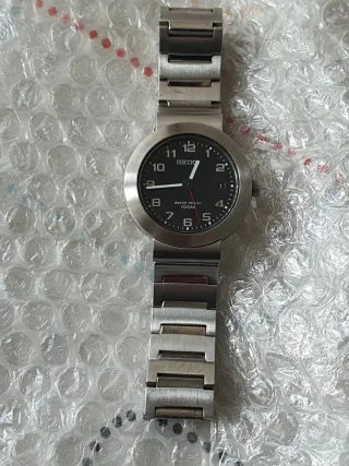 Reloj Seiko Negro y Plateado