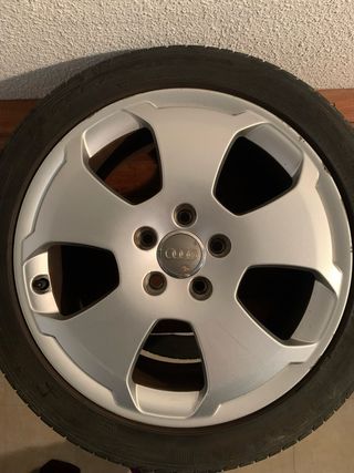 JUEGO DE 4 LLANTAS 17” 5x112 AUDI