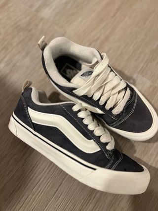Zapatillas Vans Old Skool Negras y Blancas