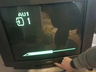 Televisor 29" Sony Trinitron CRT antiguo