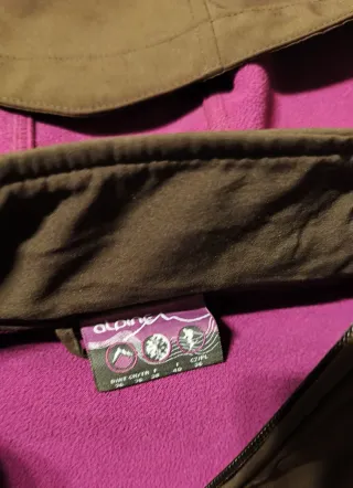 Chaqueta Alpine impermeable con capucha