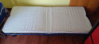 Cama plegable con colchón