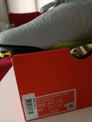 Botas de fútbol Nike Phantom Gris/Amarillo nuevas