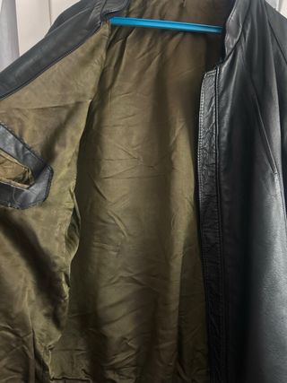 Cazadora de cuero vintage negra