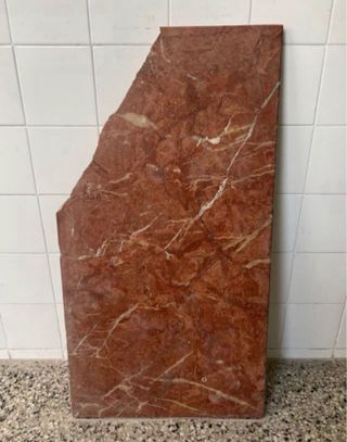 Mármol rojo veteado