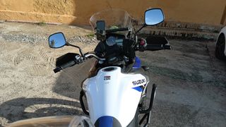 SUZUKI VSTROM 650 XT 2025