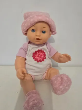 Muñeca bebé con accesorios de cambio de pañal