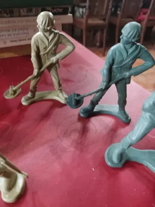 8 Soldados de Plástico