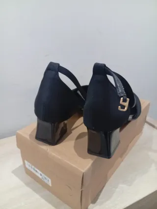 Zapatos de tacón negros talla 40