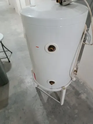 Interacumulador vertical 80L