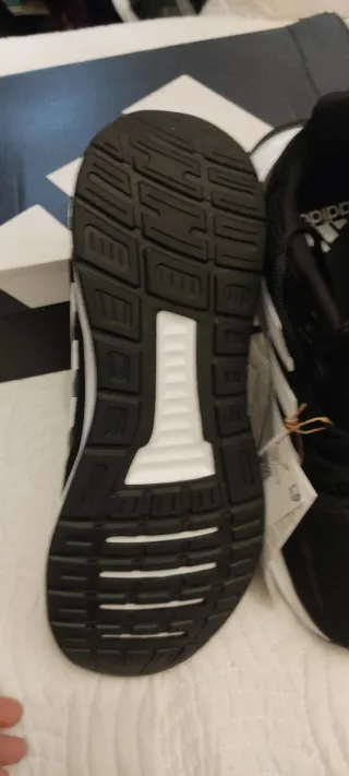 Zapatillas Adidas Ring Alcon Negras/Blancas