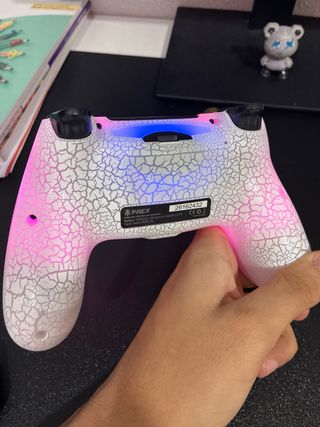 Mando PS4 Tix Rex Blanco Agrietado de colores