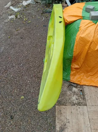 Canoa para pasear en buen estado
