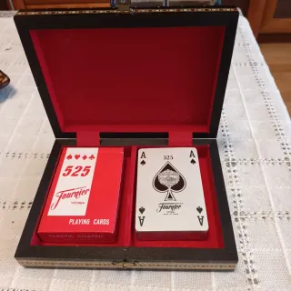 Cajita de Toledo con Naipes