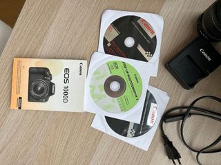 Canon EOS 1000D + 2 objetivos + accesorios