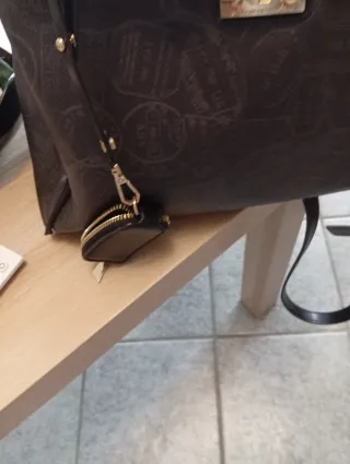 Borsa Alviero Martini donna nero e oro