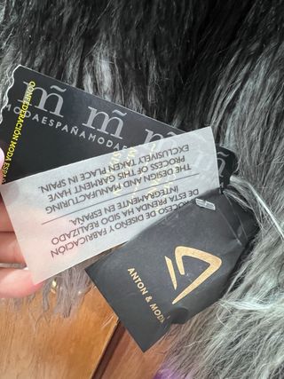 Abrigo pelo negro y gris talla S-M