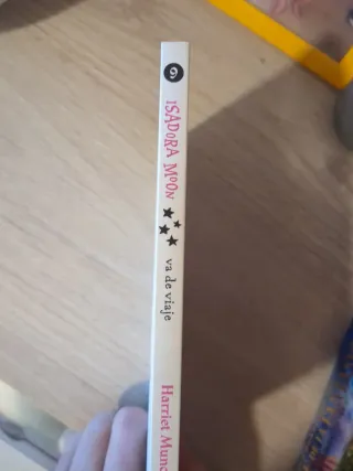Isadora Moon va de viaje (Isadora Moon 9) (Span...