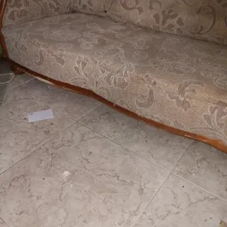 Sofá vintage a restaurar