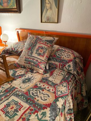 Dormitorio completo o piezas por separado.