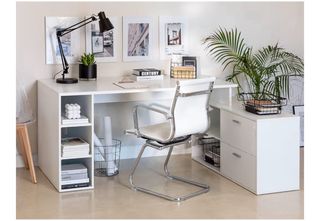 Mesa de oficina blanca