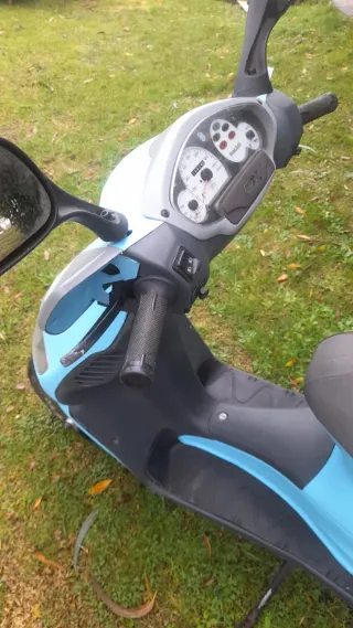 Piaggio Skipper 125 Scooter