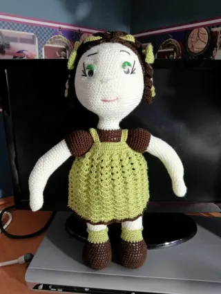 Muñeca artesanal ganchillo