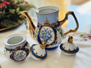 Juego de café porcelana azul y oro