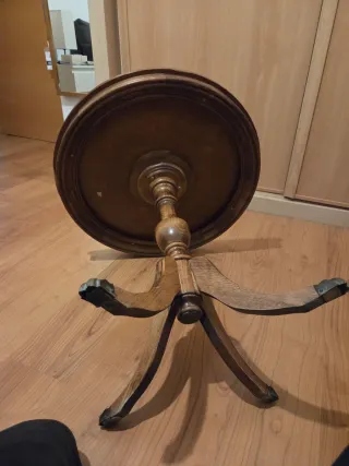 Mesa auxiliar vintage de madera