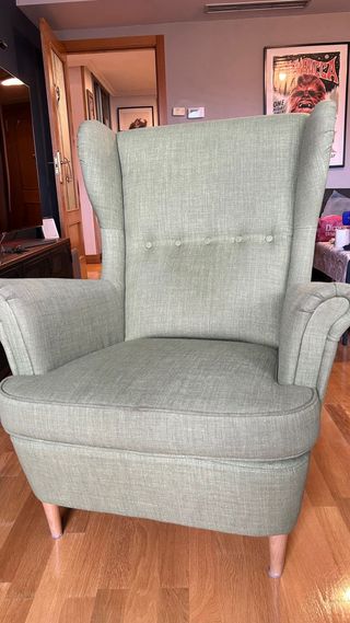 Sillón orejero Ikea STRANDMON verde