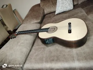 Guitarra Flamenca Profesional amprificada