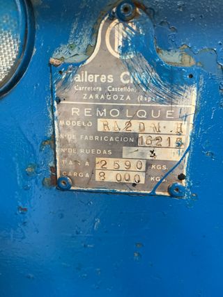 Remolque agrícola basculante